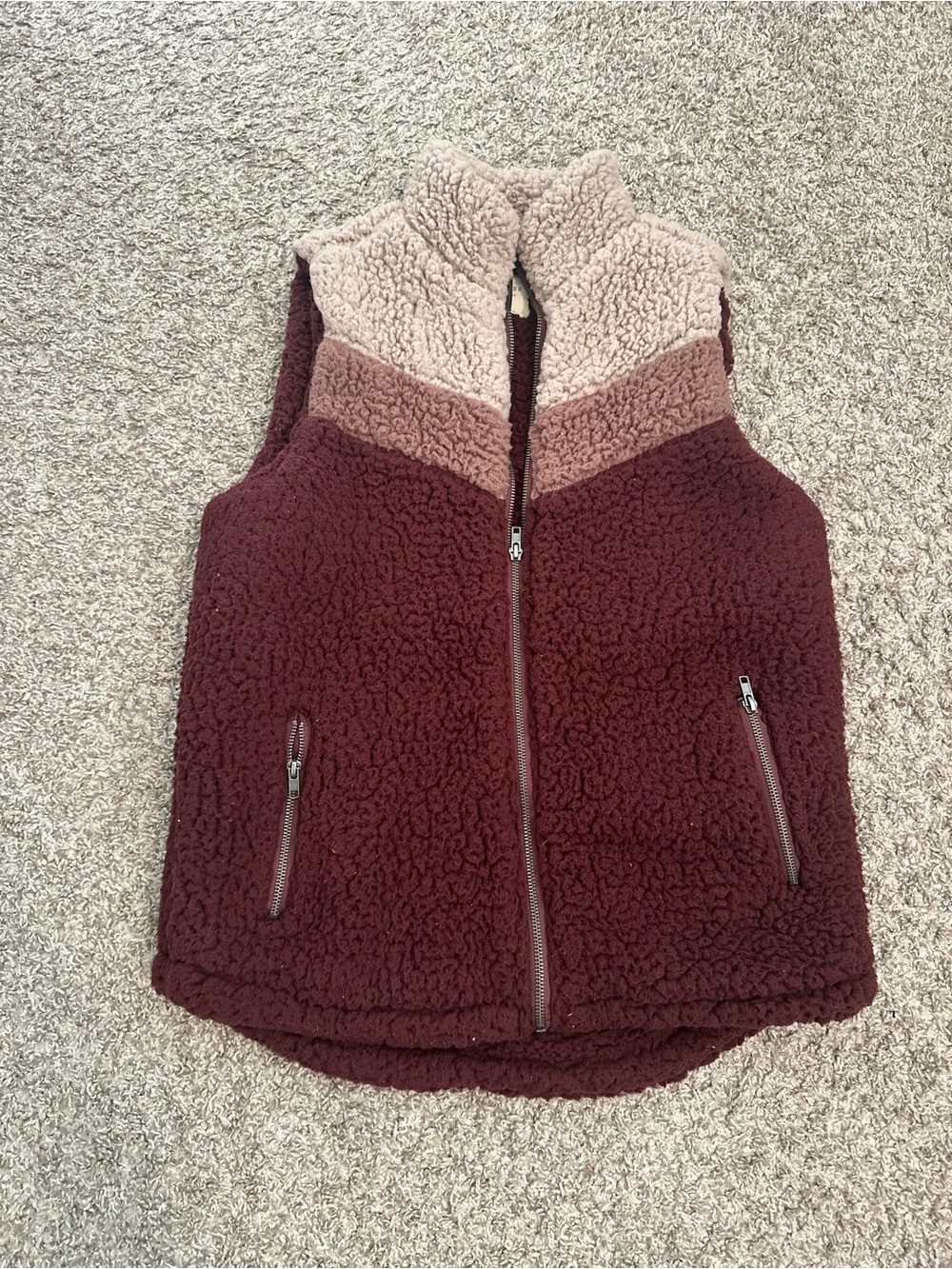 Harper Colorblock Sherpa Vest - Burgundy and Cream